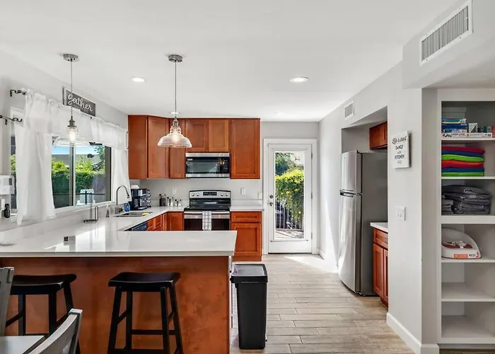 Amazing 3 Bedroom W/pool, Minutes From Phx And Sports Holiday home *